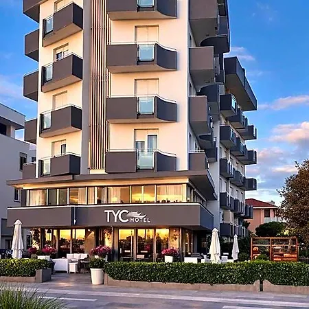 Hotel Tyc 3*