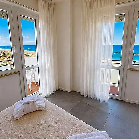 Hotel Tyc